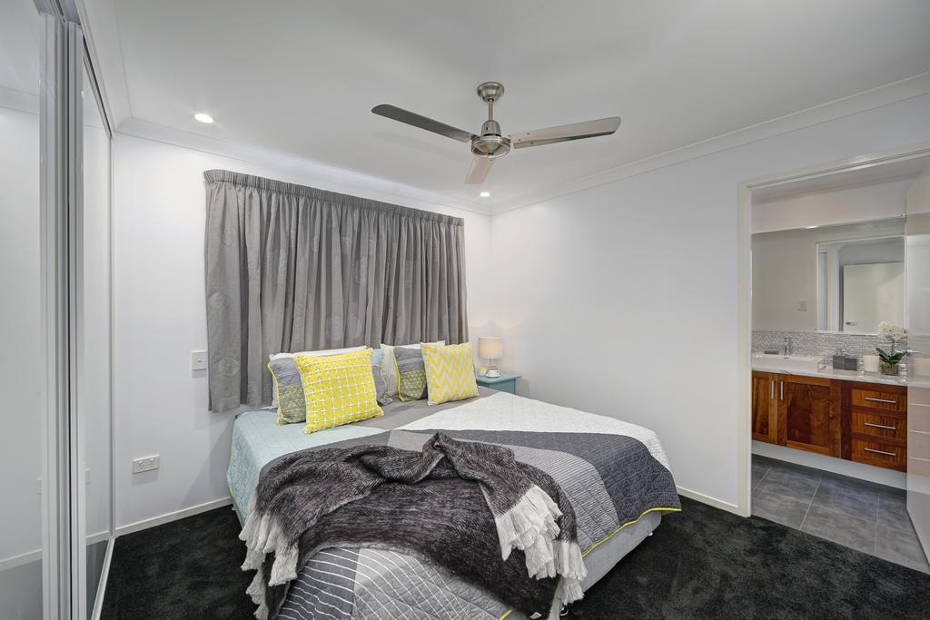 12Th Tee Bnb Bed & Breakfast Bargara Room photo