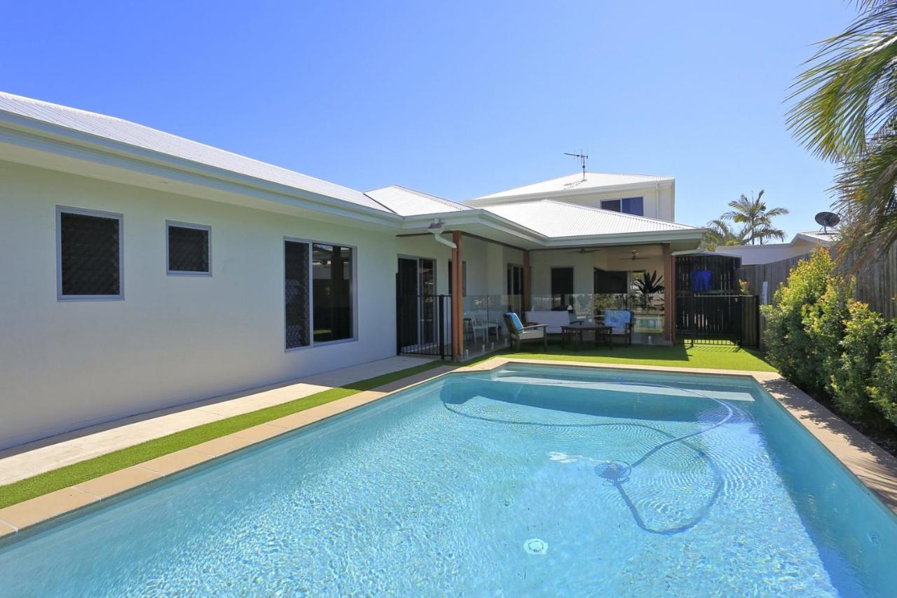 12Th Tee Bnb Bed & Breakfast Bargara Exterior photo